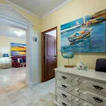 Blue Boat شقة *