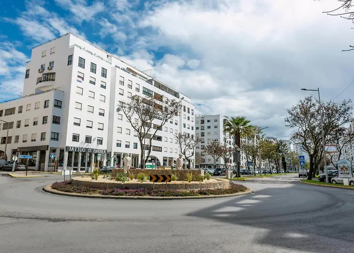 Blue Boat * Quarteira