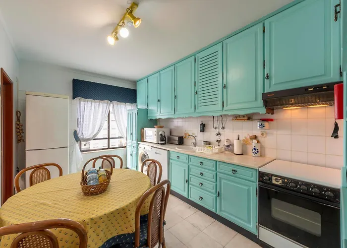 Blue Boat * Quarteira